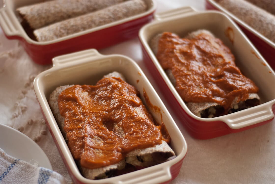 egg enchiladas with roasted pablano sauce recipe